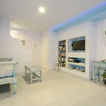 Antonia Studios 4*