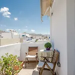 Antonia Studios Aparthotel