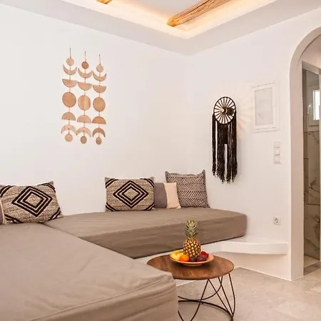 Апарт-отель Antonia Studios 3*