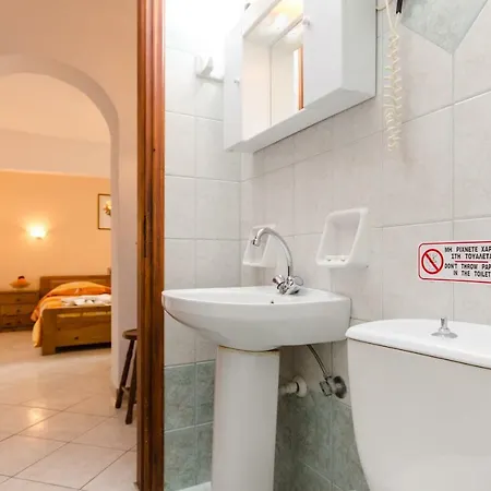 Antonia Studios Апарт-отель Naxos City