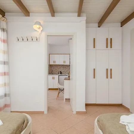 Апарт-отель Antonia Studios