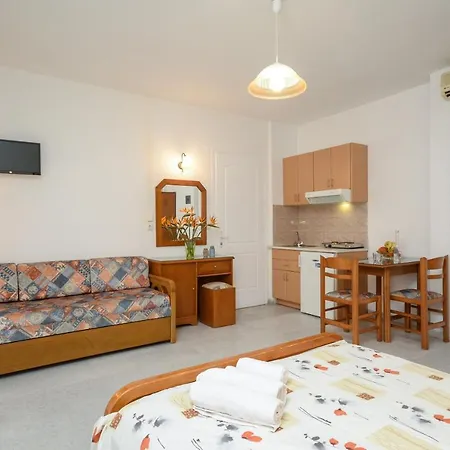 Antonia Studios Aparthotel Naxos City