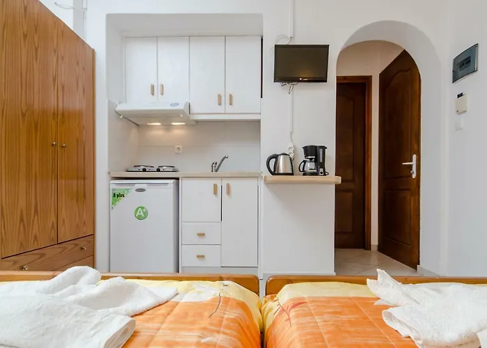 Antonia Studios Апарт-отель Naxos City